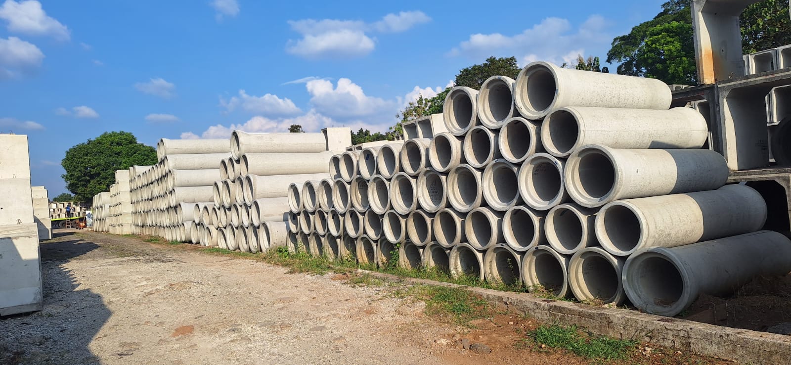 Pipa RCP Beton Bertulang SNI – Reinforced Concrete Pipe Diameter 300–1500 mm